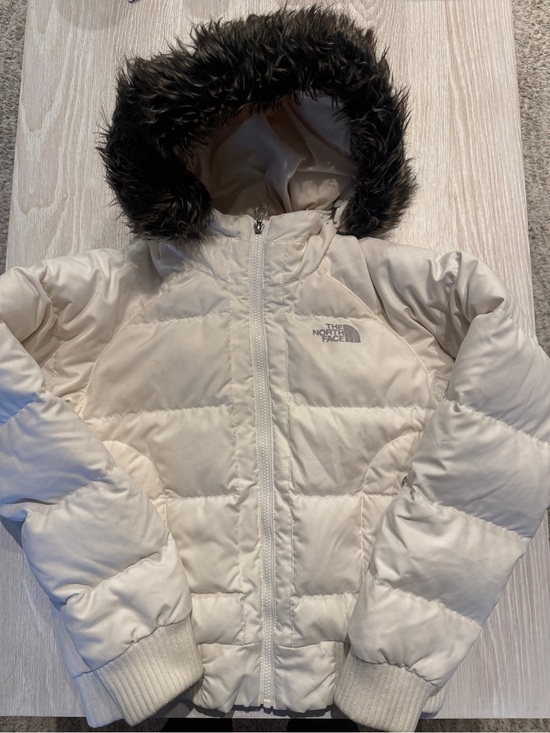 The North Face Jackets & Blazers - The North Face Off-White Puffer Jacket with Faux Fur Trim